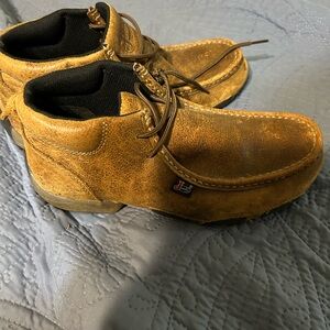 Men’s Justin boots size 9